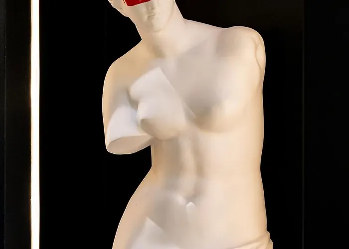 Pablo - Luxury & Bath